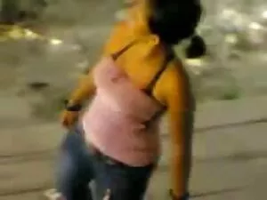 دو دوست دختر خود را  ...
