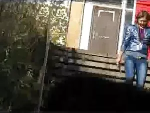 خوش تیپ مرد سیاه و س ...