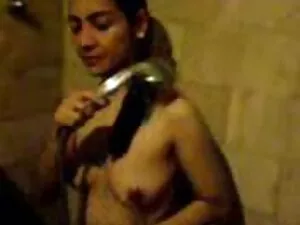 زیبا, سبزه, استمناء  ...